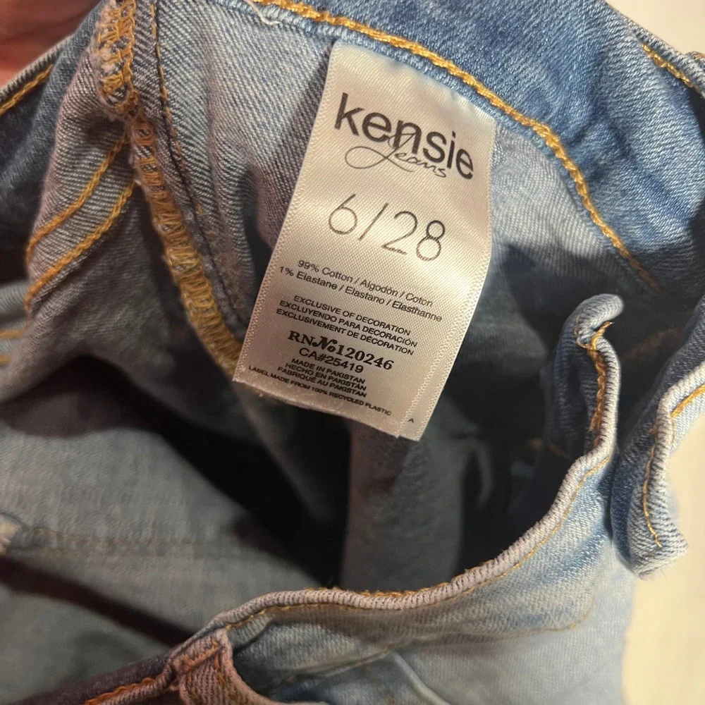 Kensie Jeans Womens 6/28 Light Wash High Rise Straight Leg Cropped Patch Pocket - Picture 3 of 9